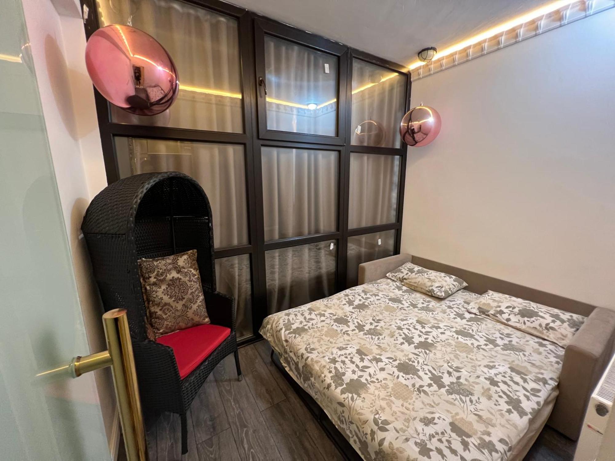 2 Bedrooms Heart Of City Center Chisinau Exterior photo