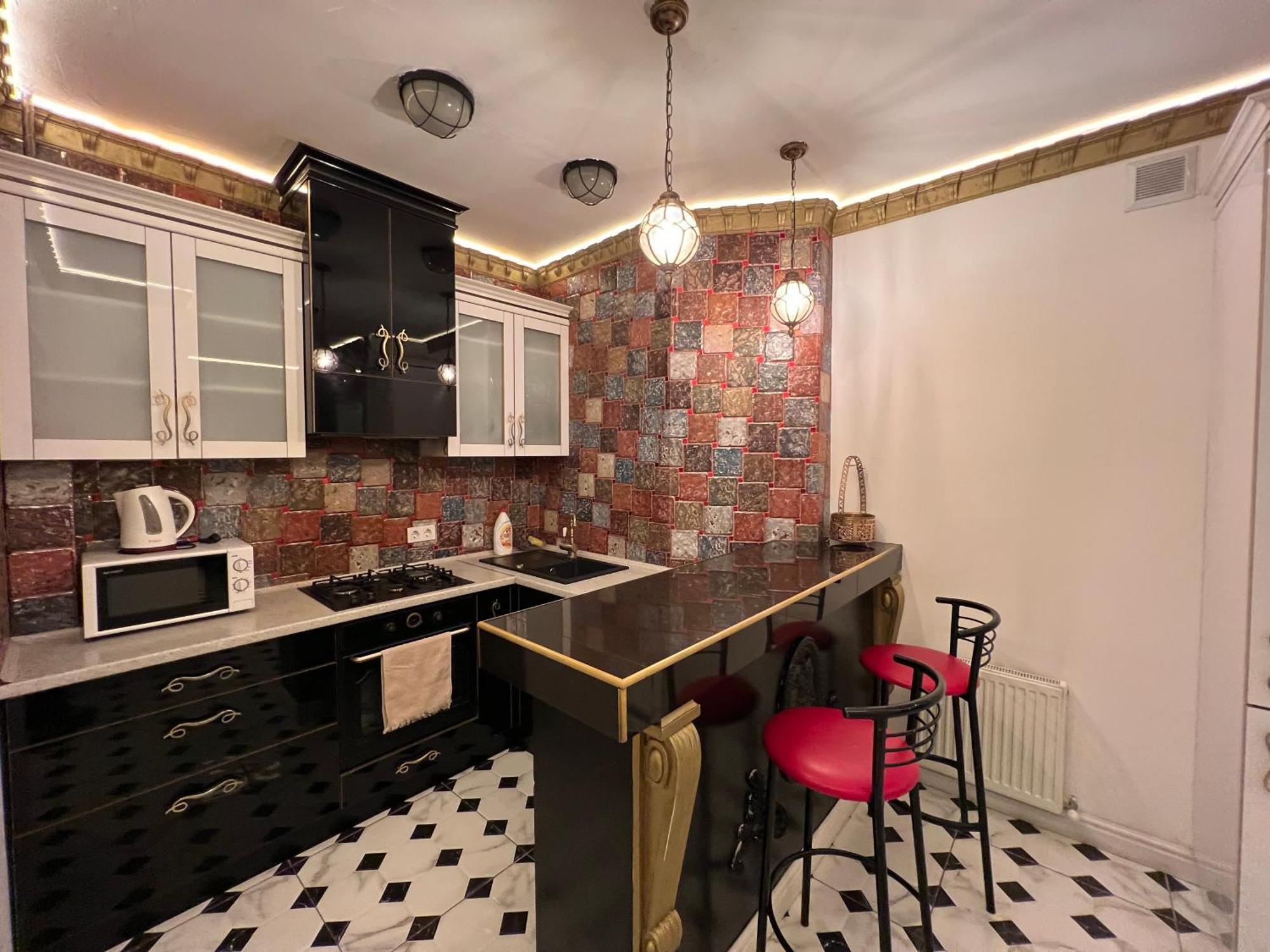 2 Bedrooms Heart Of City Center Chisinau Exterior photo
