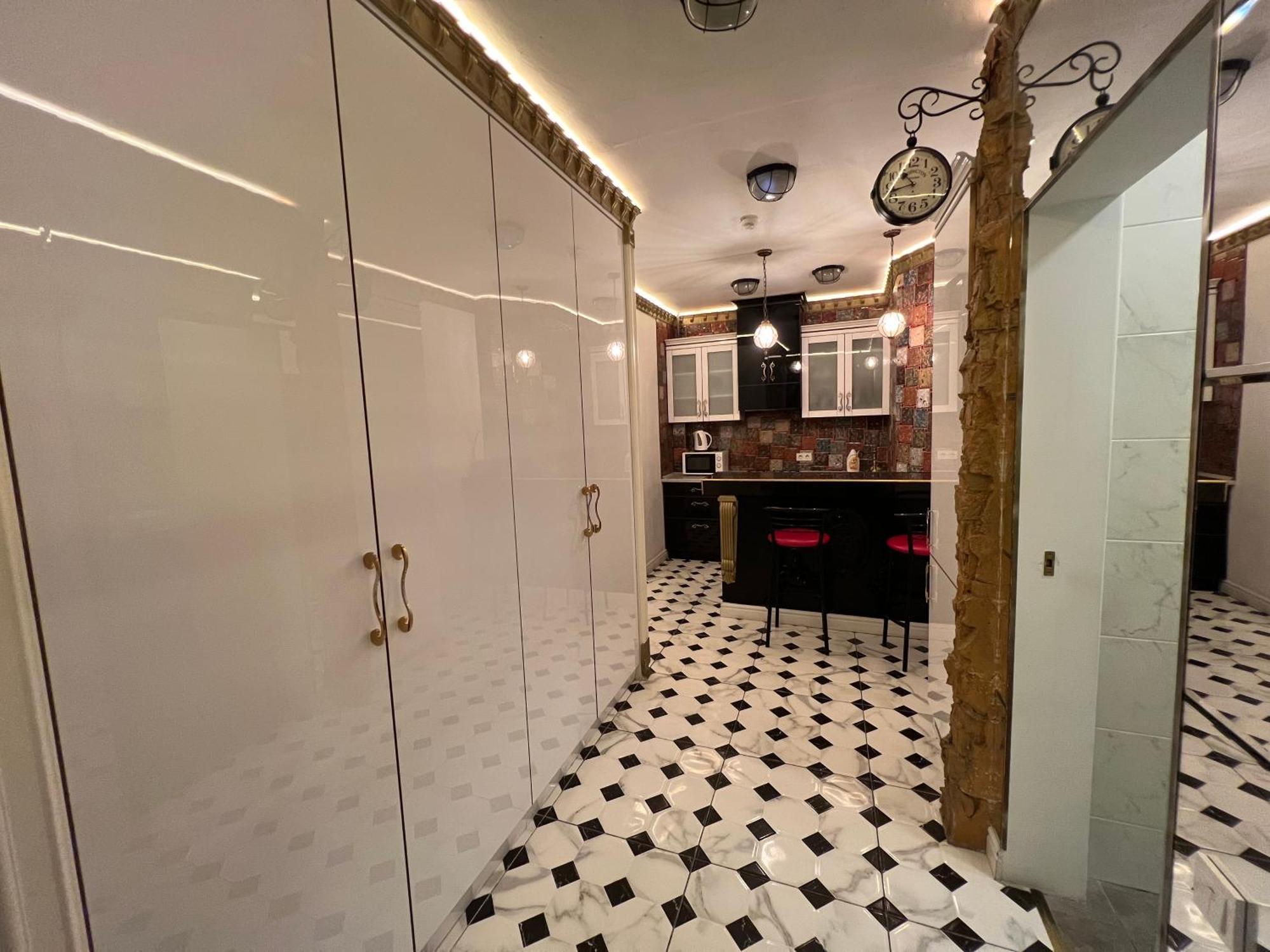 2 Bedrooms Heart Of City Center Chisinau Exterior photo