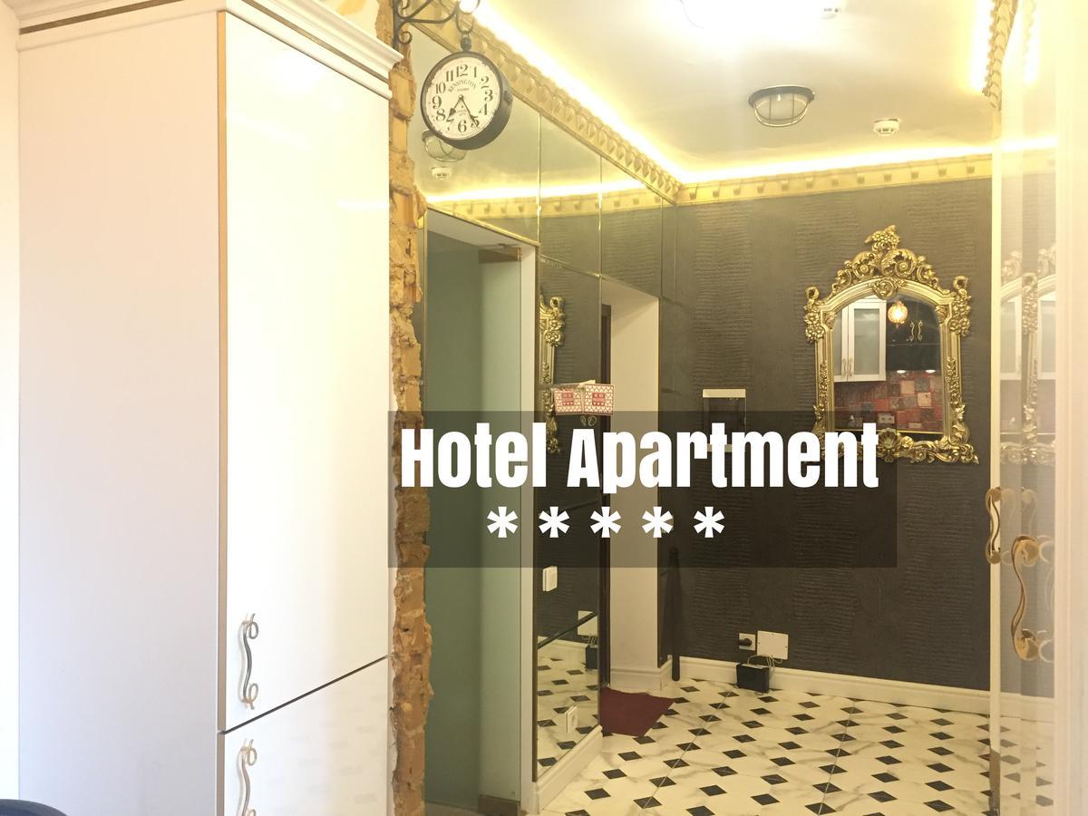 2 Bedrooms Heart Of City Center Chisinau Exterior photo